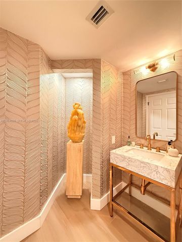 20185 E Country Club Dr 1907, Aventura, FL 33180