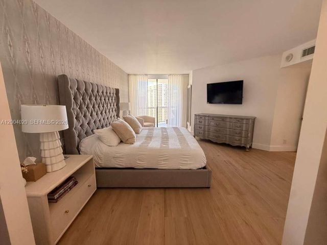 20185 E Country Club Dr 1907, Aventura, FL 33180