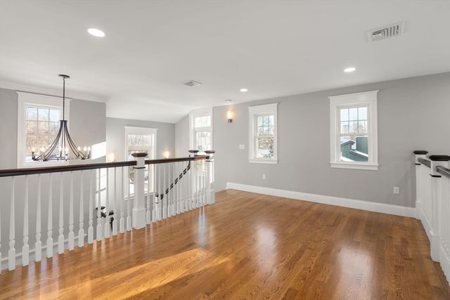 36 Middlesex St 36, Winchester, MA 01890