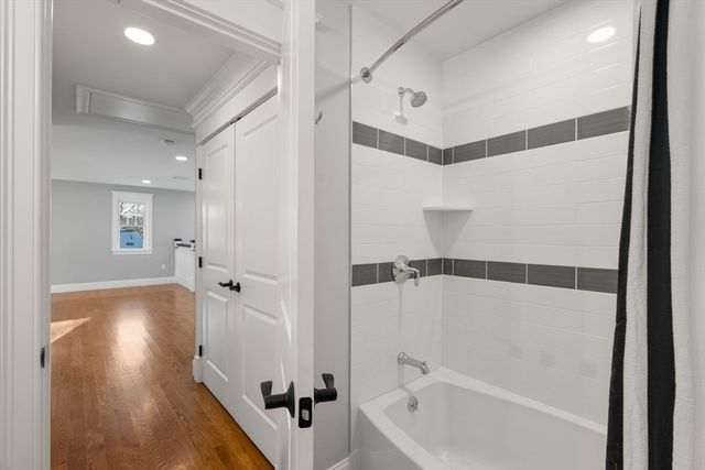 36 Middlesex St 36, Winchester, MA 01890