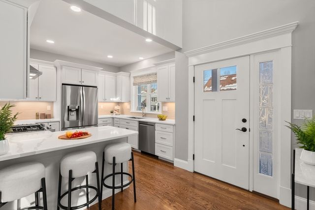 36 Middlesex St 36, Winchester, MA 01890