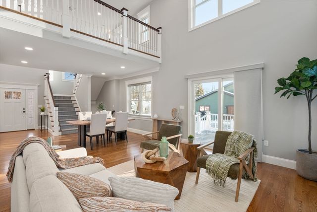 36 Middlesex St 36, Winchester, MA 01890