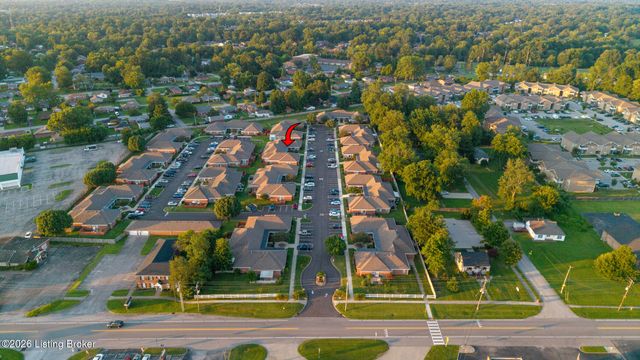 7630 Stovall Pl, Louisville, KY 40228