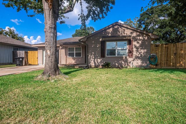 10619 Wheaton Drive, Houston, TX 77089