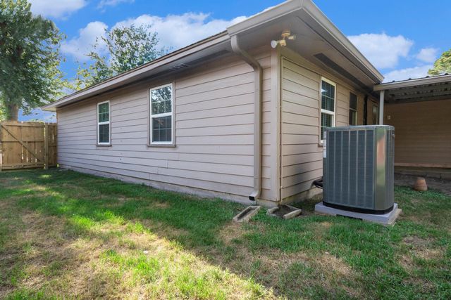 10619 Wheaton Drive, Houston, TX 77089