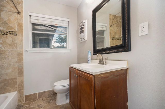 10619 Wheaton Drive, Houston, TX 77089