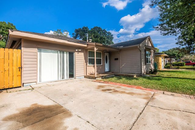 10619 Wheaton Drive, Houston, TX 77089