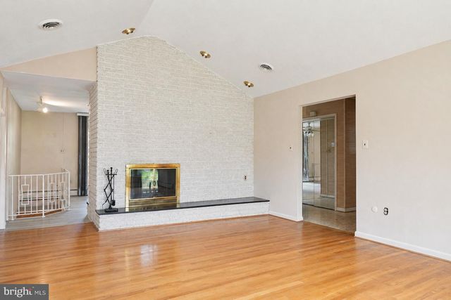 14607 PEACH ORCHARD RD, Silver Spring, MD 20905