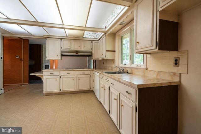 14607 PEACH ORCHARD RD, Silver Spring, MD 20905