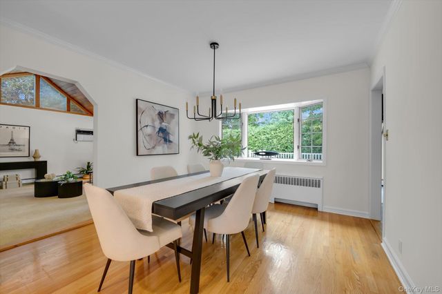 3 South Court, Port Washington, NY 11050