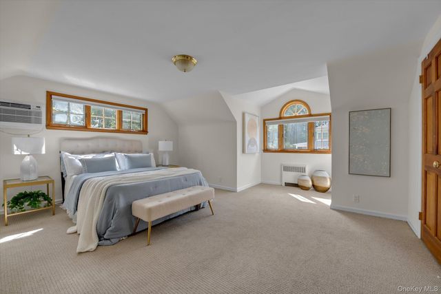 3 South Court, Port Washington, NY 11050
