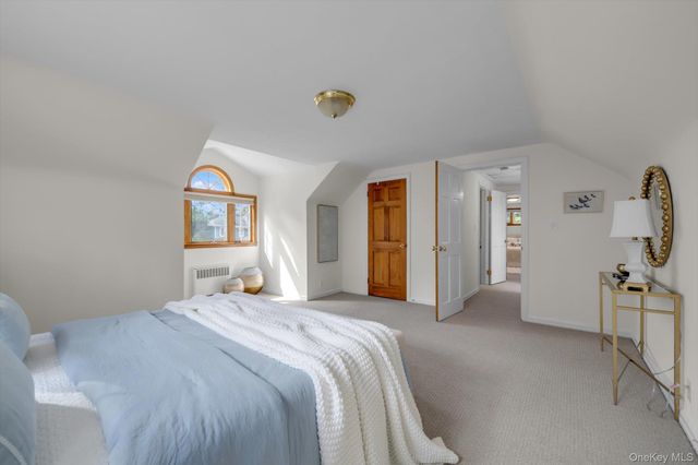 3 South Court, Port Washington, NY 11050
