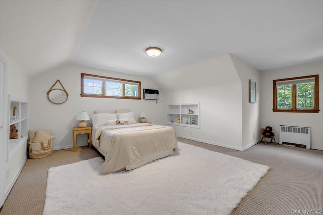 3 South Court, Port Washington, NY 11050