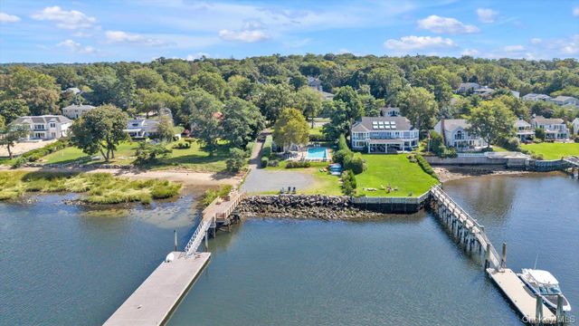 3 South Court, Port Washington, NY 11050