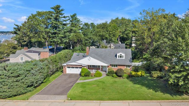 3 South Court, Port Washington, NY 11050
