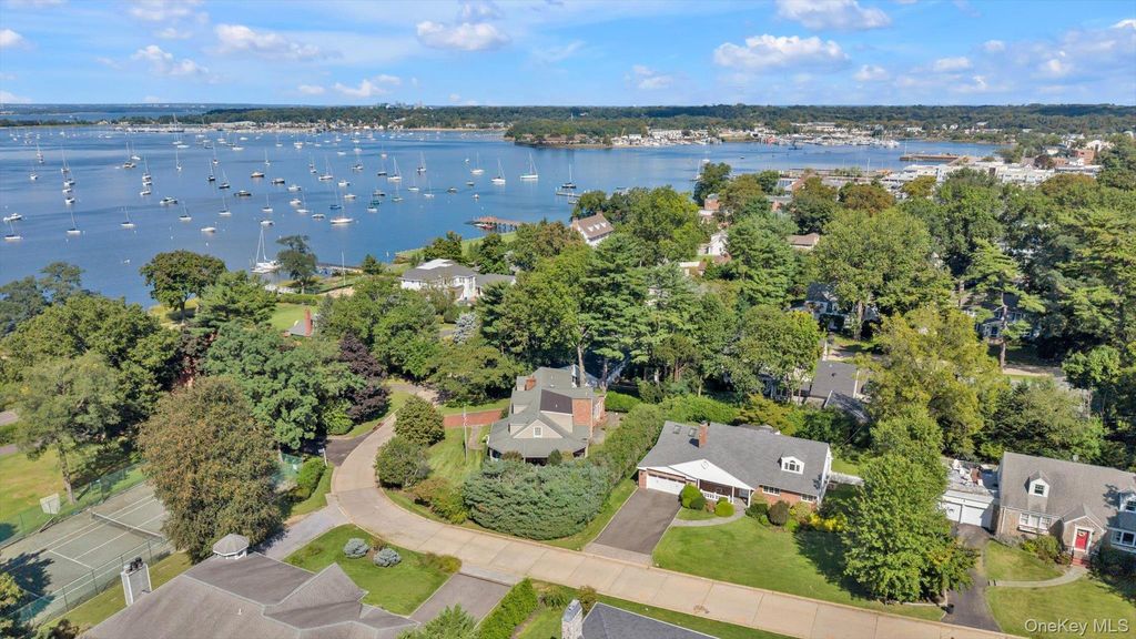 3 South Court, Port Washington, NY 11050 — photo 2