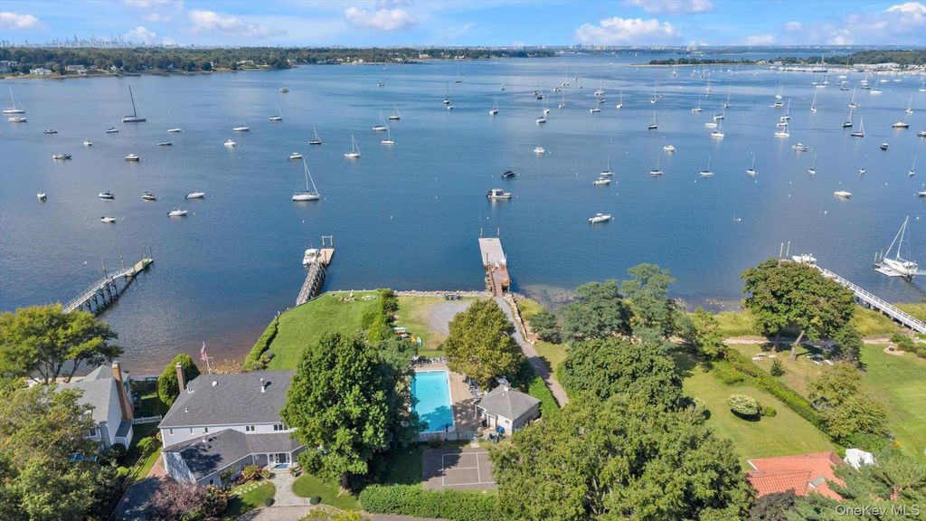 3 South Court, Port Washington, NY 11050 — photo 4