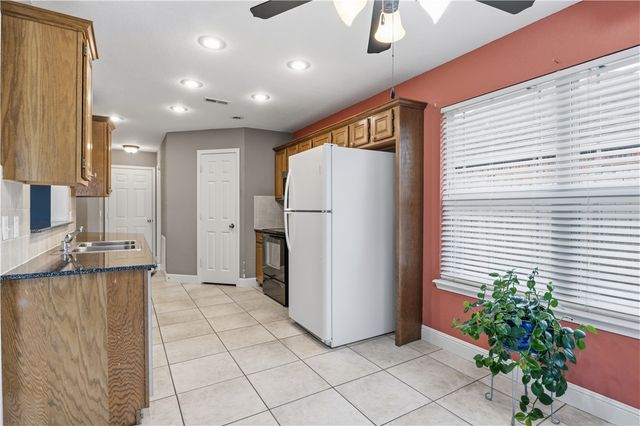 801 Walker Street, Centerton, AR 72719