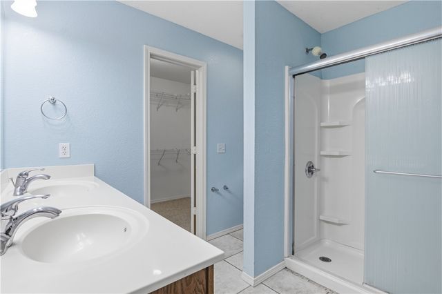 801 Walker Street, Centerton, AR 72719