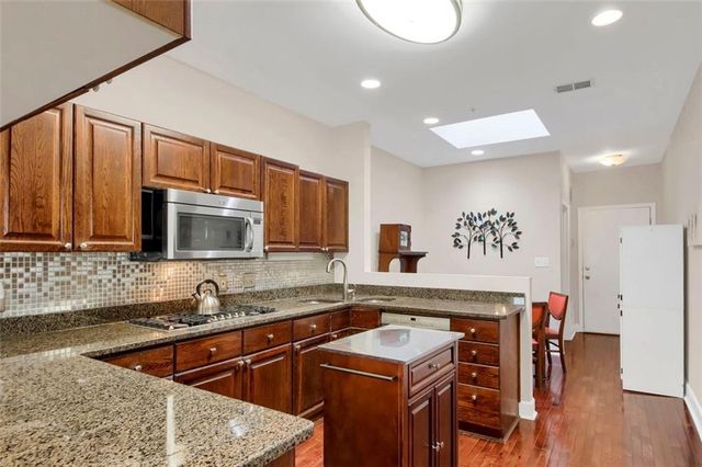 5364 BROOKE RIDGE Drive, Dunwoody, GA 30338