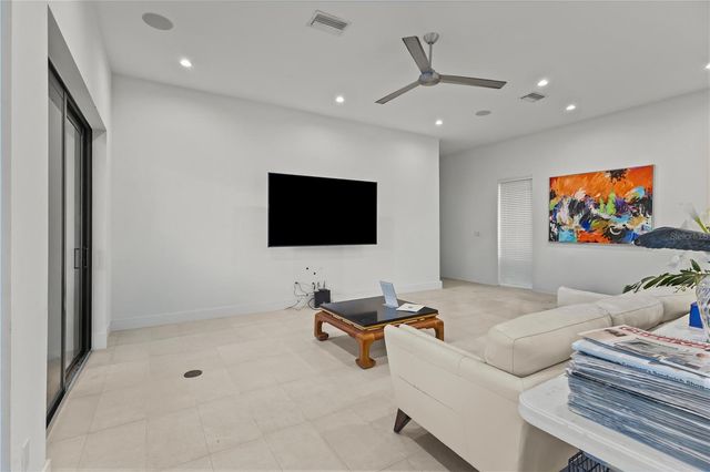 1755 7TH STREET, Sarasota, FL 34236