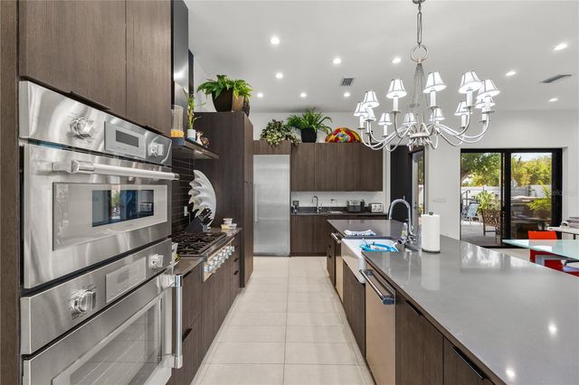 1755 7TH STREET, Sarasota, FL 34236