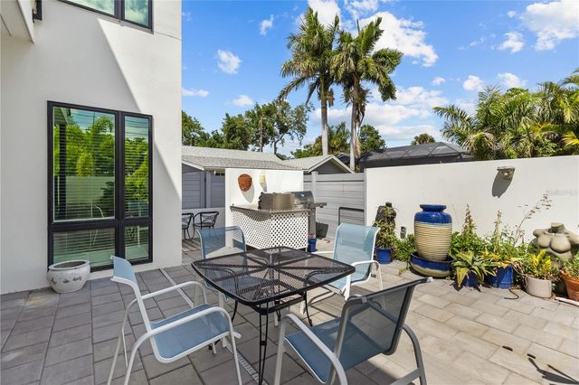 1755 7TH STREET, Sarasota, FL 34236