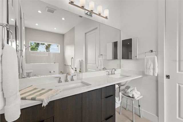 1755 7TH STREET, Sarasota, FL 34236