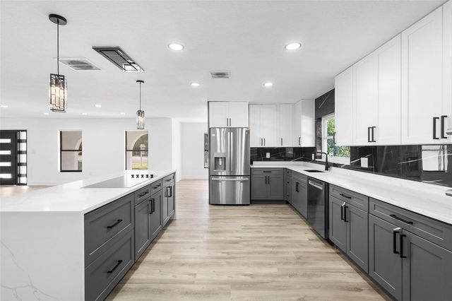 302 TIMBERCOVE CIRCLE, Longwood, FL 32779