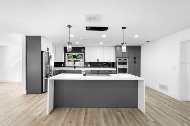 302 TIMBERCOVE CIRCLE, Longwood, FL 32779