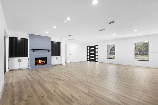 302 TIMBERCOVE CIRCLE, Longwood, FL 32779