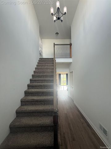11849 Hines Place Drive, Livonia, MI 48150