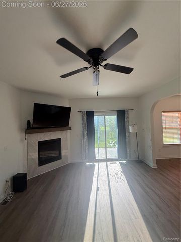 11849 Hines Place Drive, Livonia, MI 48150