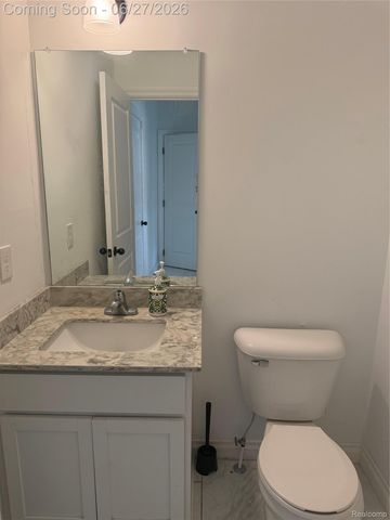 11849 Hines Place Drive, Livonia, MI 48150