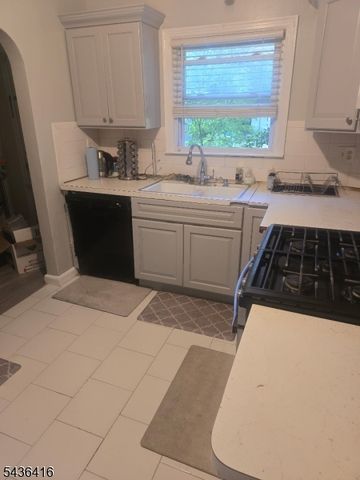 400 W End Ave, North Plainfield Boro, NJ 07063