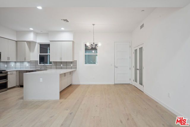 1746 Garfield Place 102, Los Angeles, CA 90028