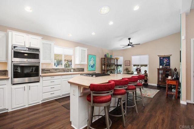 1600 E. Vista Way 40, Vista, CA 92084