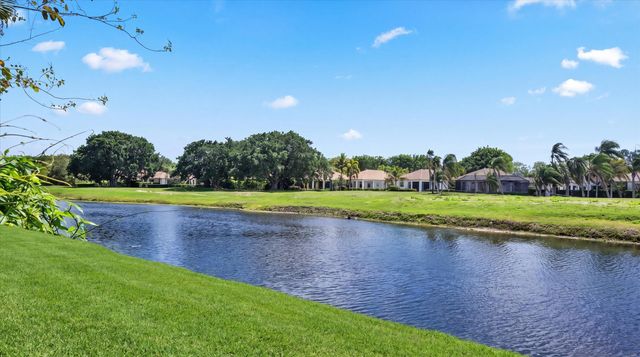 2515 Muir Circle, Wellington, FL 33414