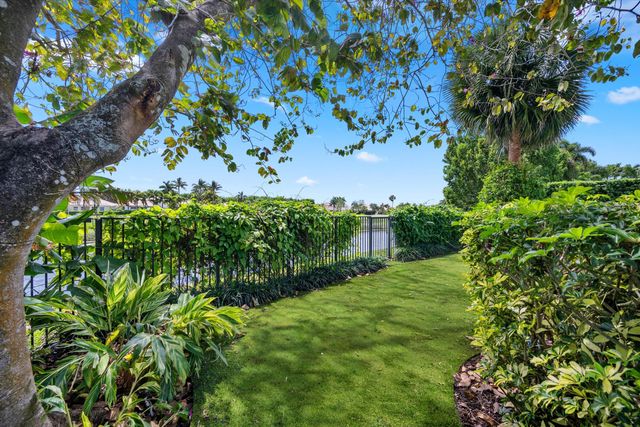 2515 Muir Circle, Wellington, FL 33414