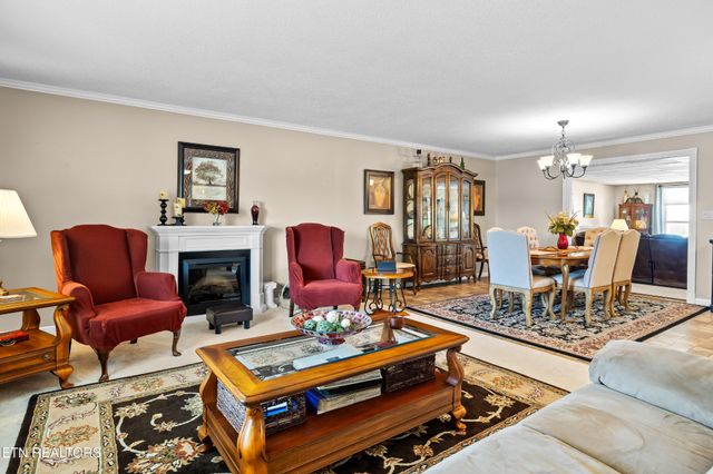 1321 Crestwood Drive, Louisville, TN 37777