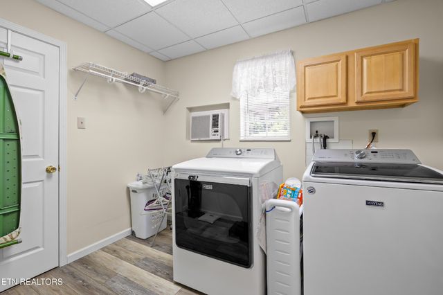 1321 Crestwood Drive, Louisville, TN 37777