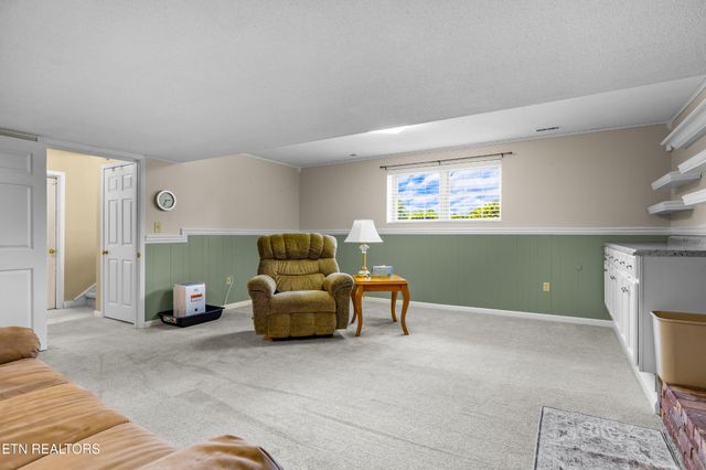 1321 Crestwood Drive, Louisville, TN 37777