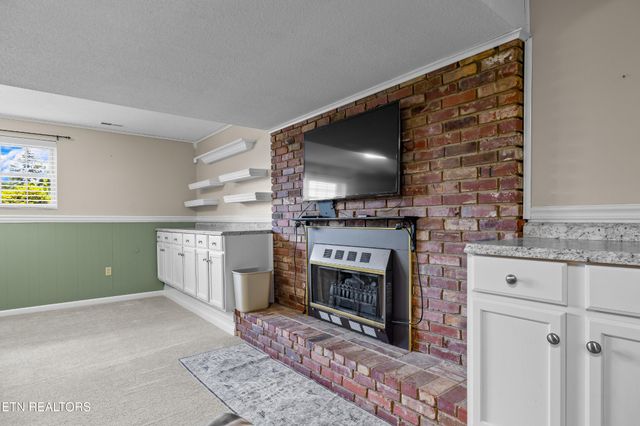1321 Crestwood Drive, Louisville, TN 37777
