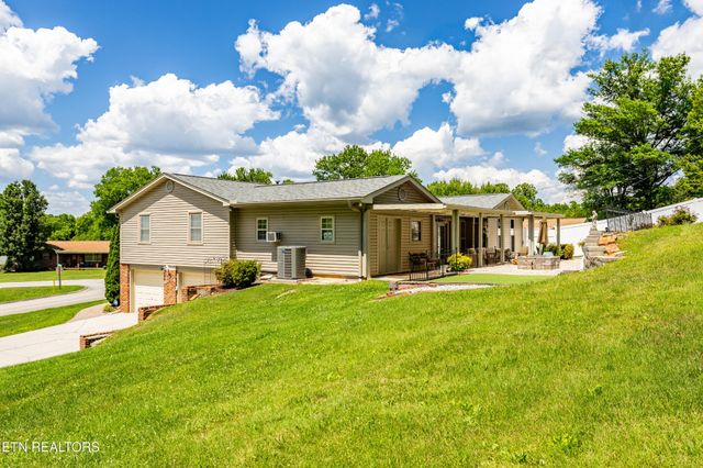 1321 Crestwood Drive, Louisville, TN 37777