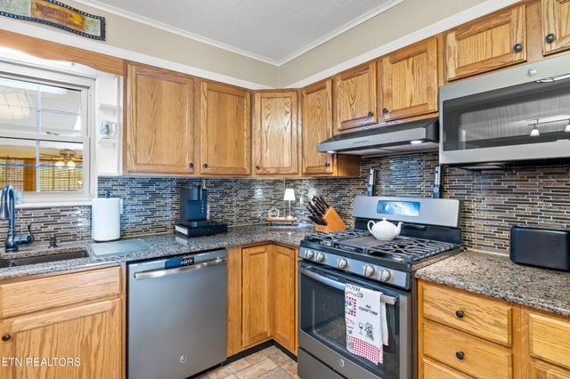 1321 Crestwood Drive, Louisville, TN 37777