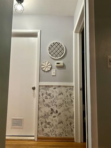 36650 Thinbark Street, Wayne, MI 48184