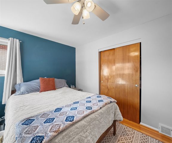 36650 Thinbark Street, Wayne, MI 48184