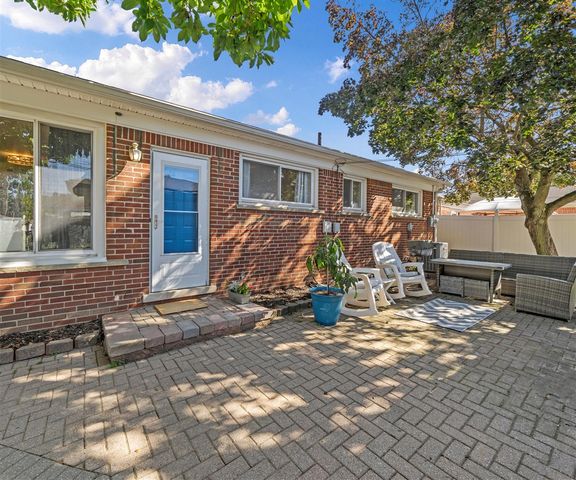 36650 Thinbark Street, Wayne, MI 48184