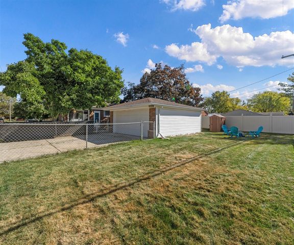 36650 Thinbark Street, Wayne, MI 48184