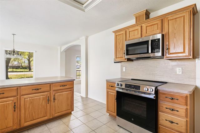 24243 Red Deer Drive, Huffman, TX 77336